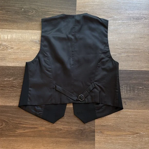 Aritzia Babaton Playbook vest - Picture 2 of 2